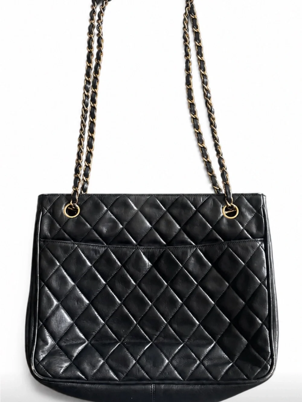 Vintage 80’s Chanel lambskin tote bag CC Charm, gold chain.
